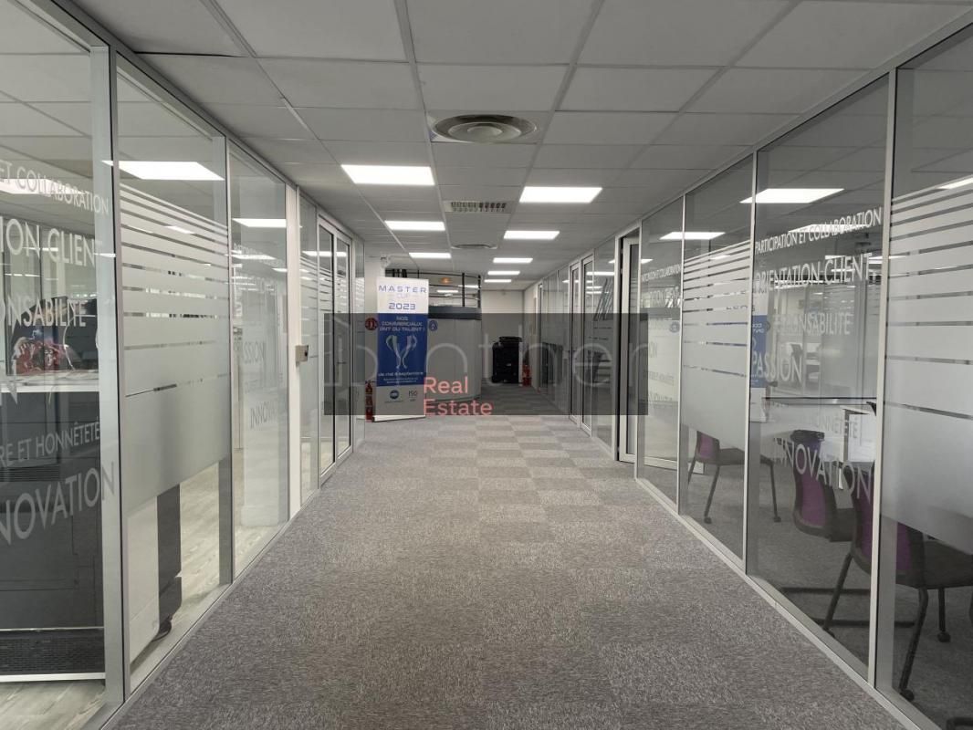 Location bureaux 787 m² non divisibles
