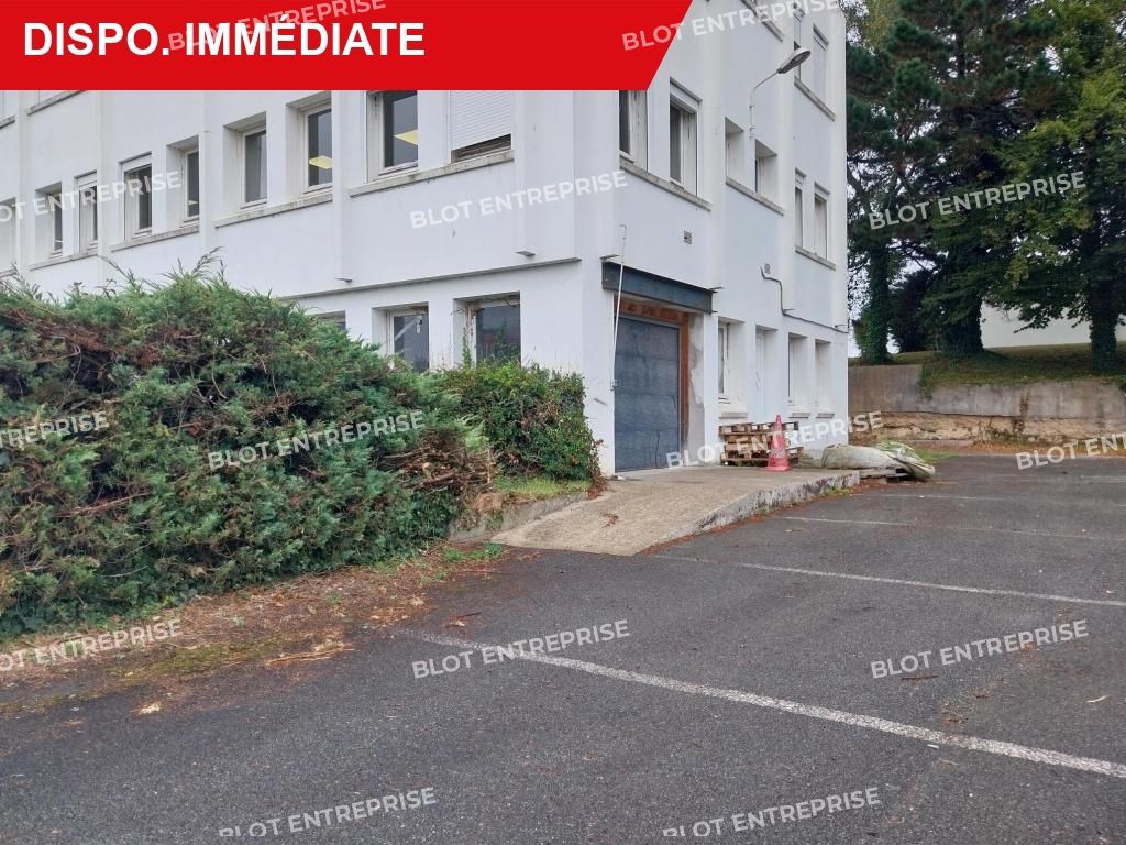 Location entrepôts 160 m² non divisibles