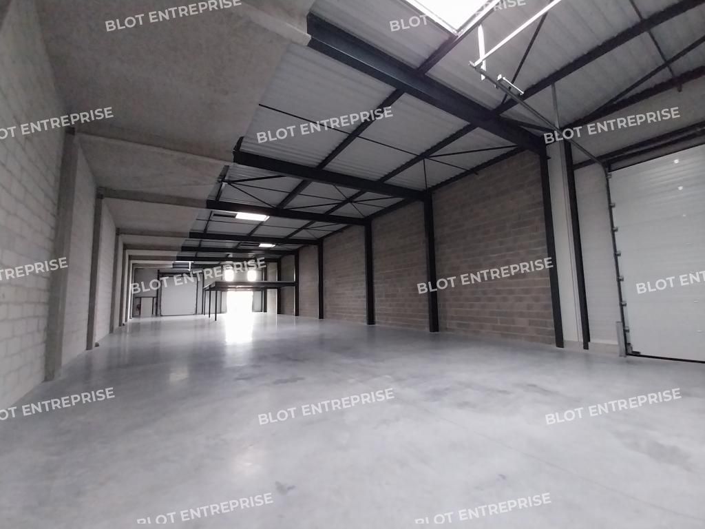 Location local commercial 602 m² non divisibles