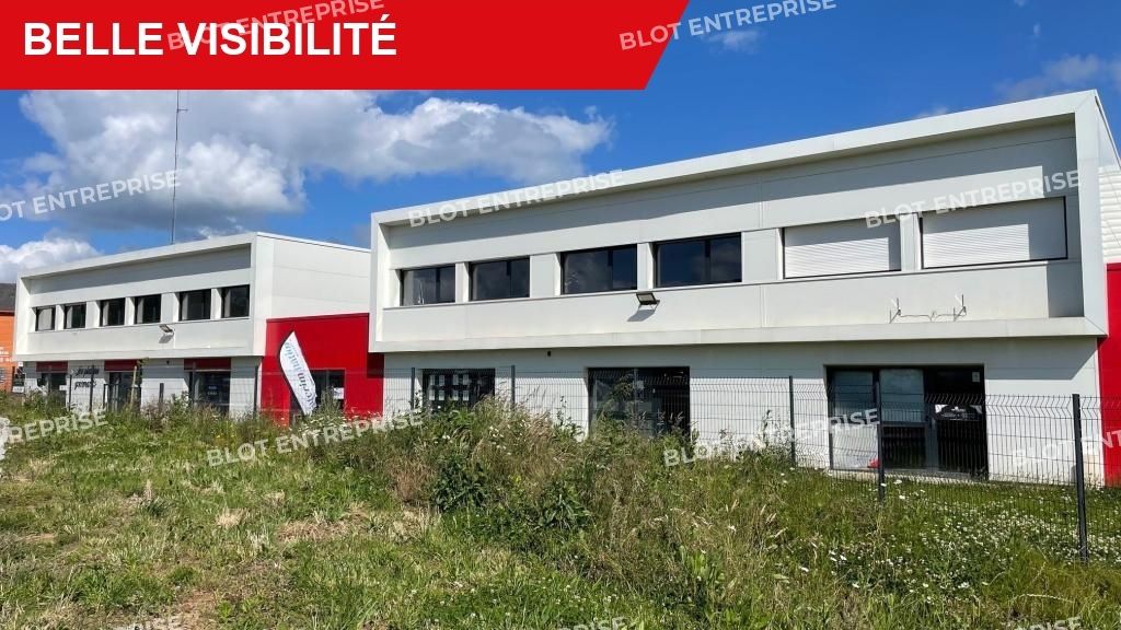 Location entrepôts 144 m² non divisibles