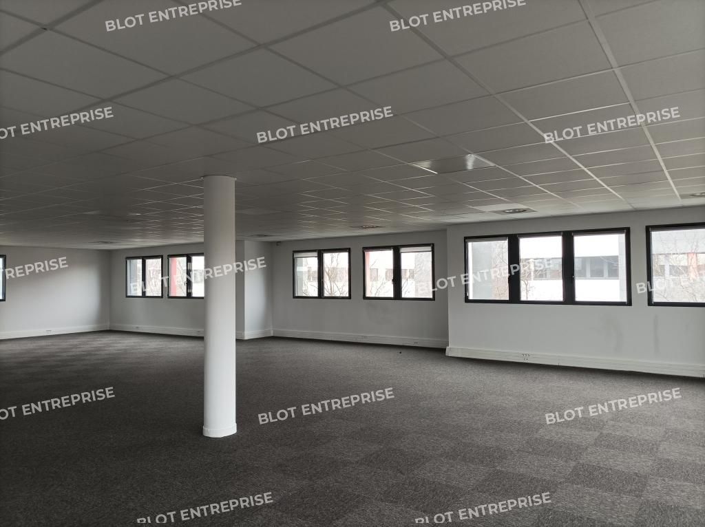 Location bureaux 225 m² non divisibles