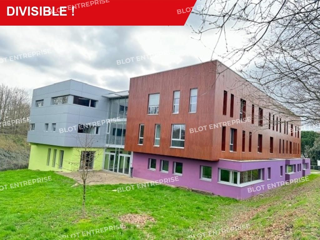 Location bureaux 2604 m² non divisibles