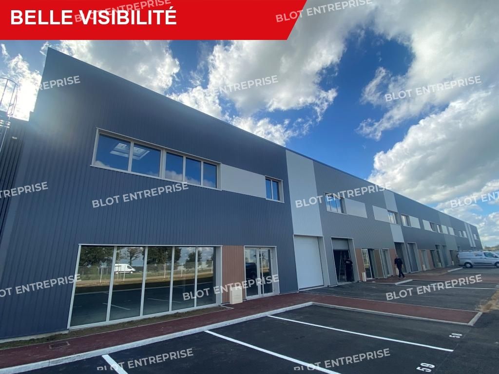 Vente entrepôts 301 m² non divisibles