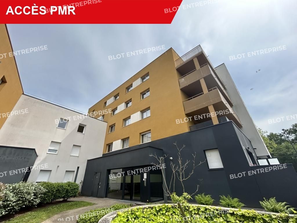 Location bureaux 64 m² non divisibles