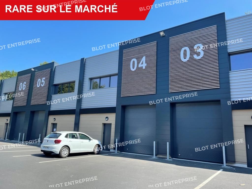 Location entrepôts 154 m² non divisibles
