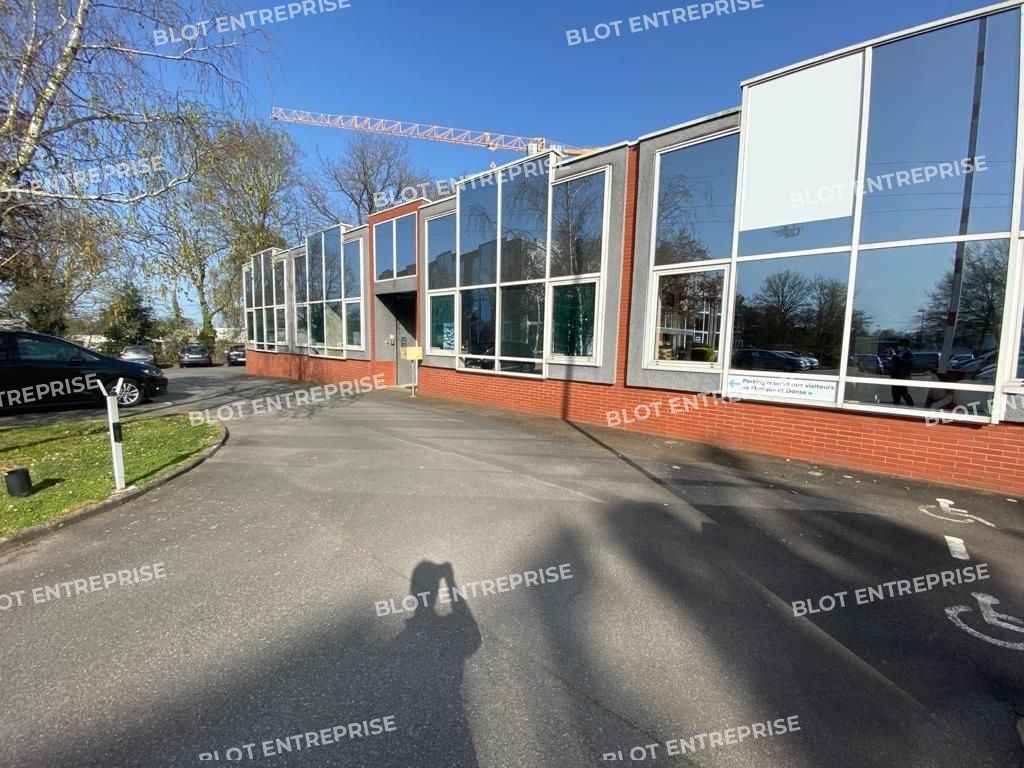 Vente bureaux 690 m² non divisibles