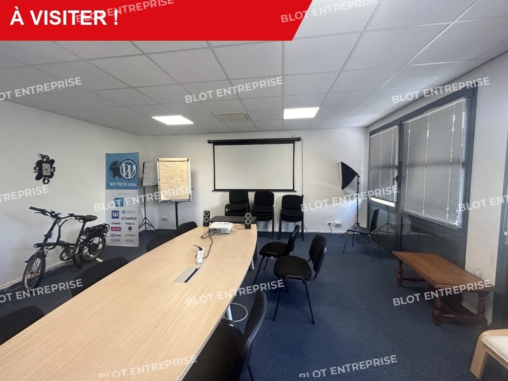 Location bureaux 179 m² non divisibles