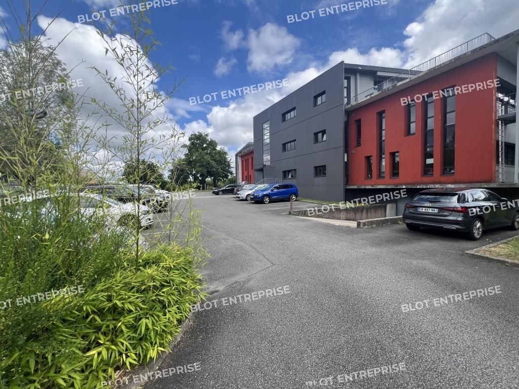 Location bureaux 645 m² non divisibles