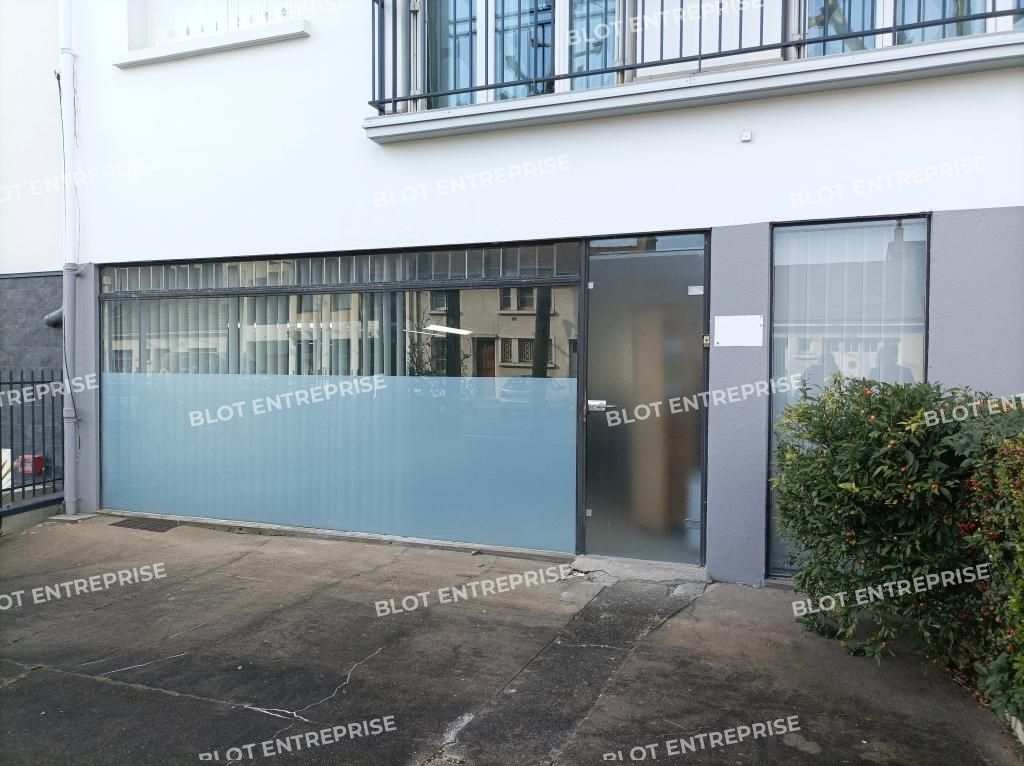 Location bureaux 70 m² non divisibles