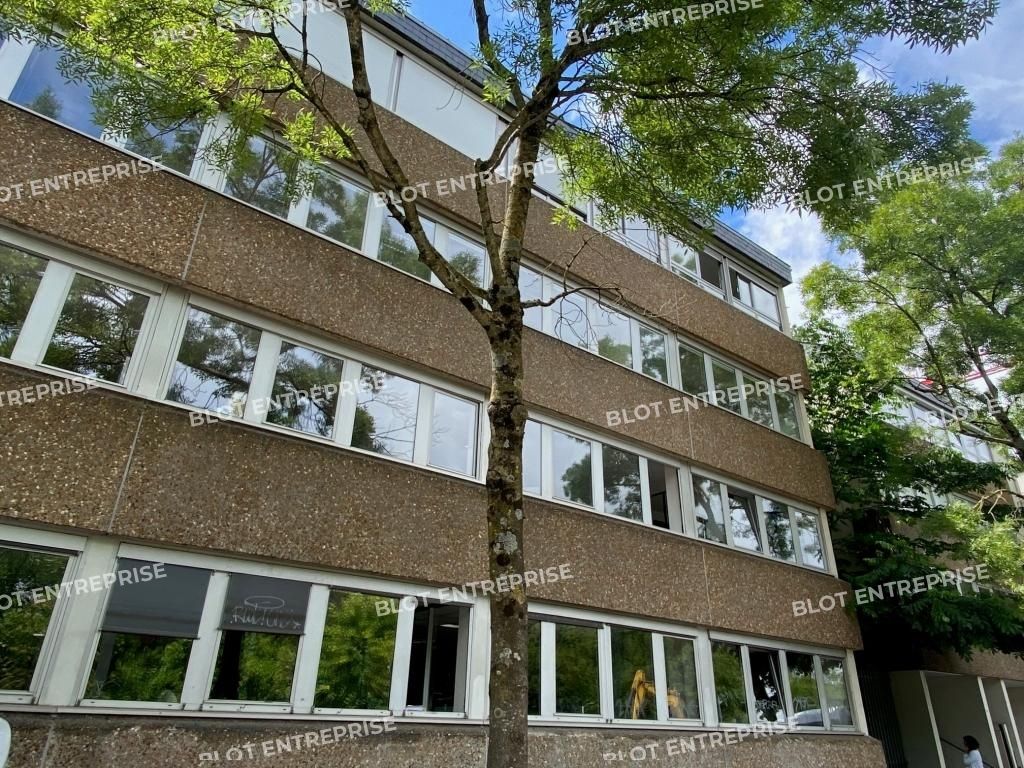 Vente bureaux 680 m² non divisibles