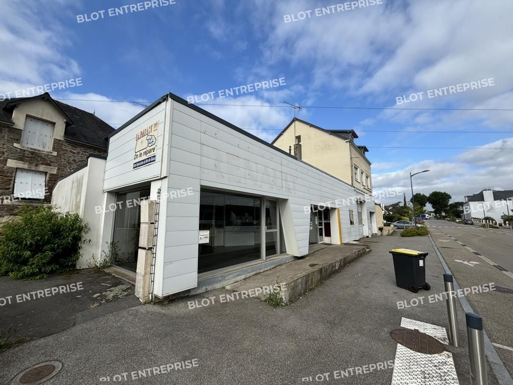 Location entrepôts 770 m² non divisibles