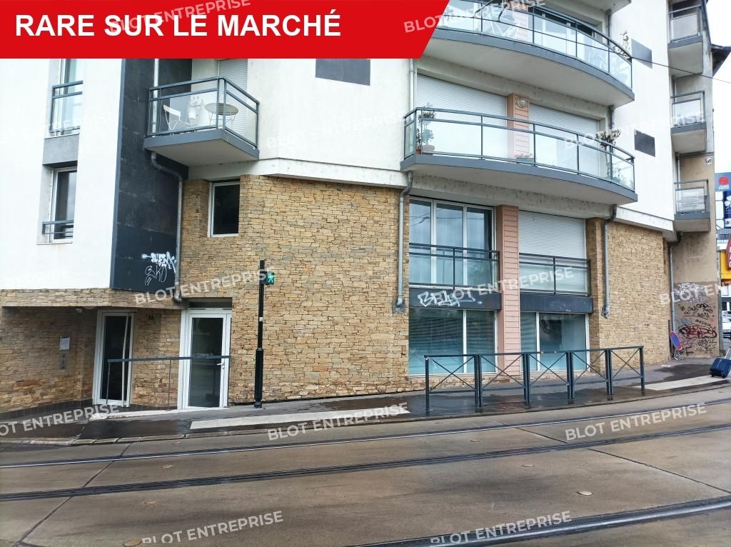 Location bureaux 86 m² non divisibles