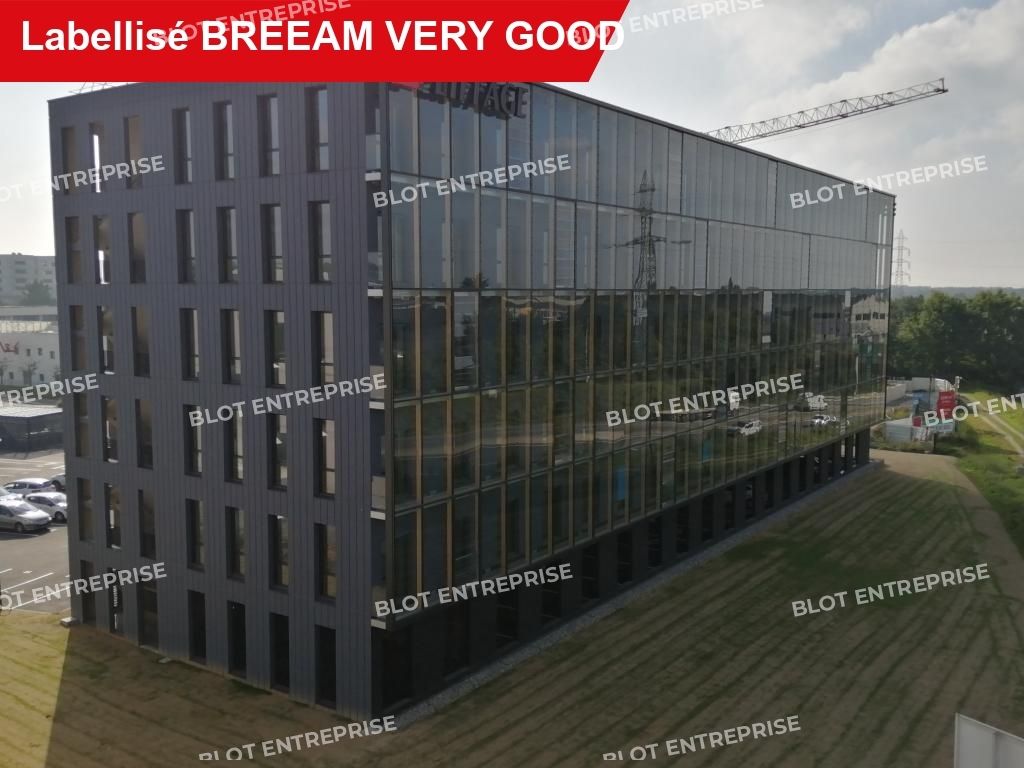 Location bureaux 422 m² non divisibles