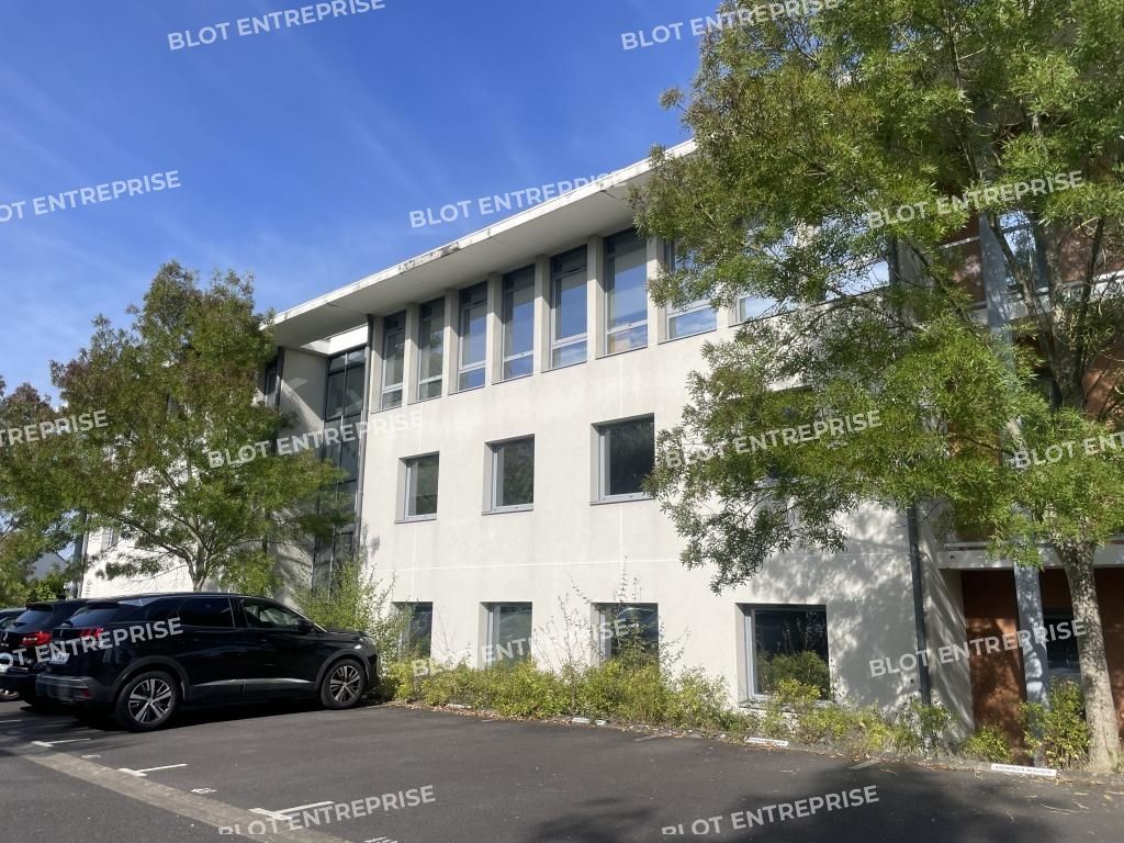Vente bureaux 165 m² non divisibles