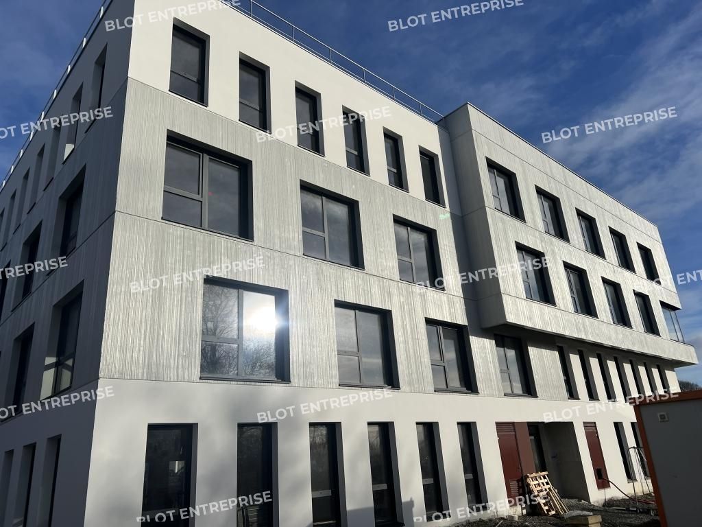 Location bureaux 221 m² non divisibles