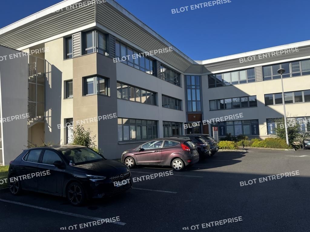 Location bureaux 235 m² non divisibles