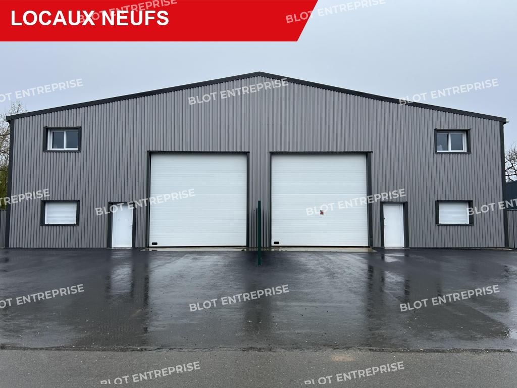 Location entrepôts 225 m² non divisibles