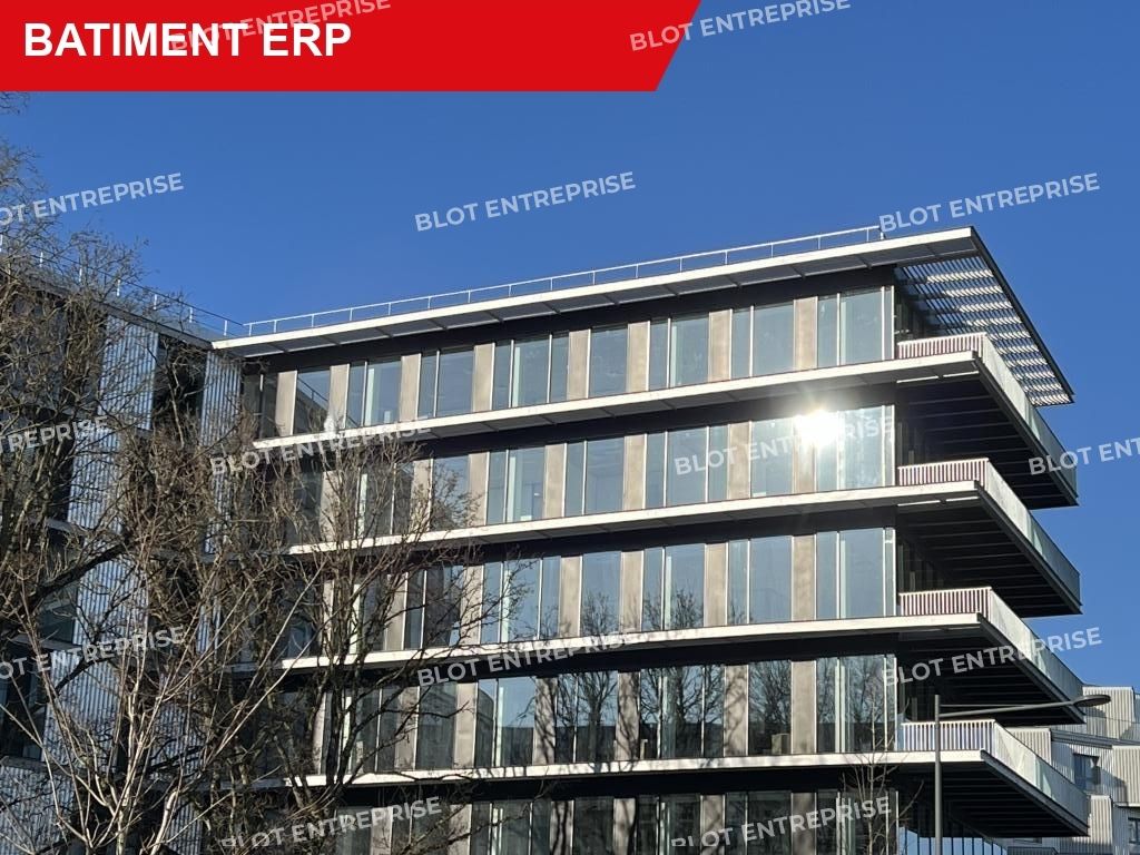 Location bureaux 265 m² non divisibles
