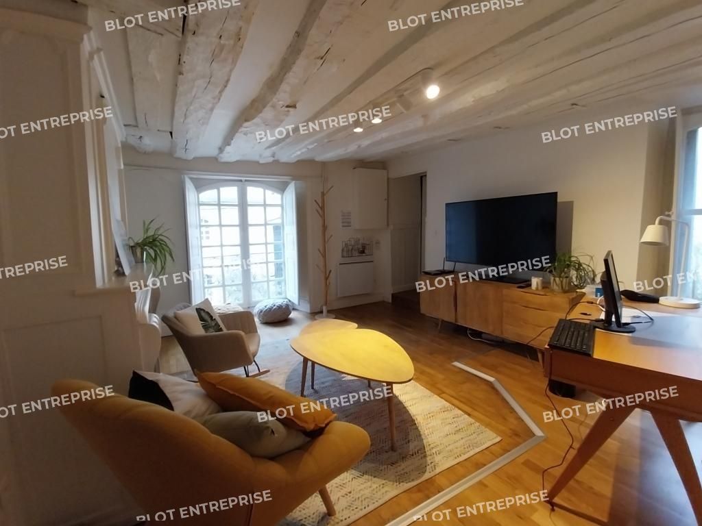 Location bureaux 86 m² non divisibles