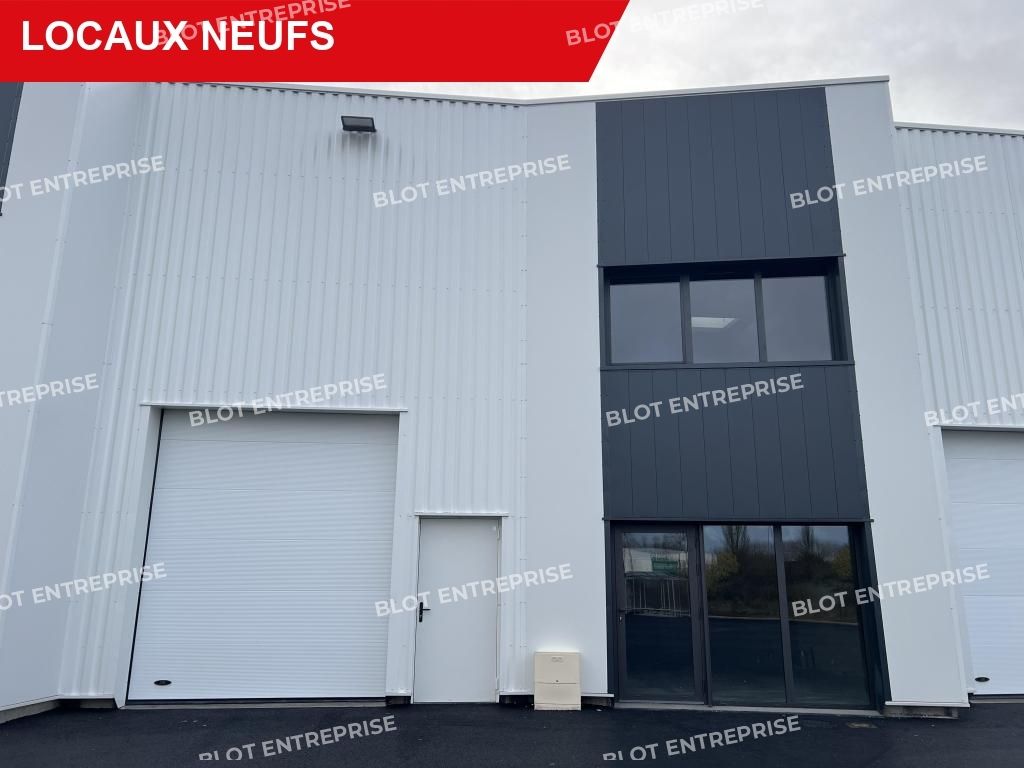 Location entrepôts 193 m² non divisibles