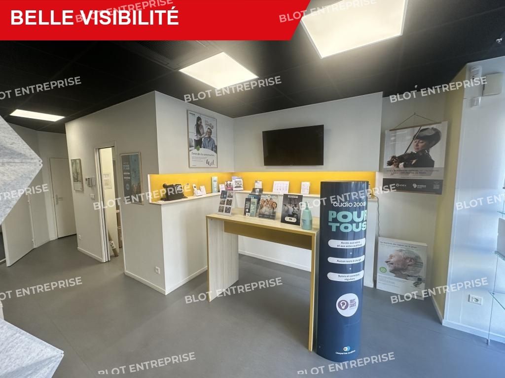 Location local commercial 52 m² non divisibles