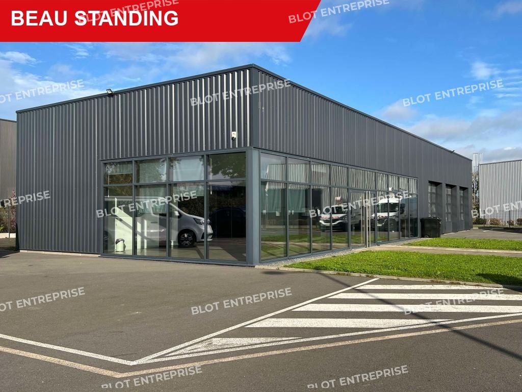 Location entrepôts 290 m² non divisibles