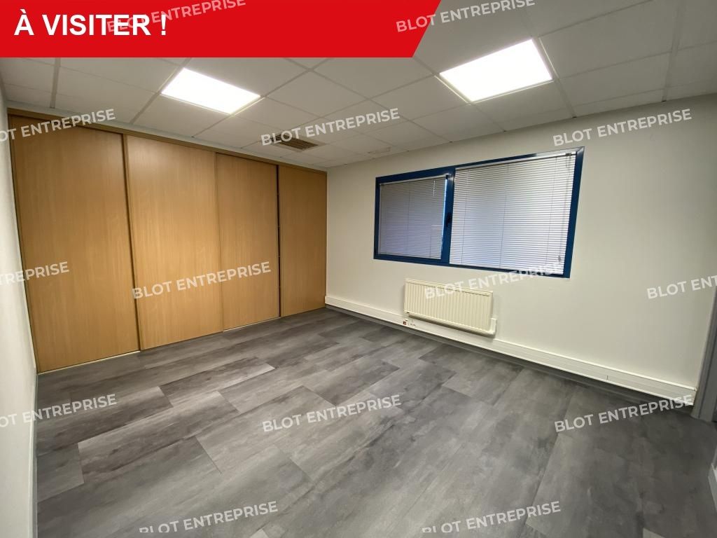 Vente entrepôts 400 m² non divisibles