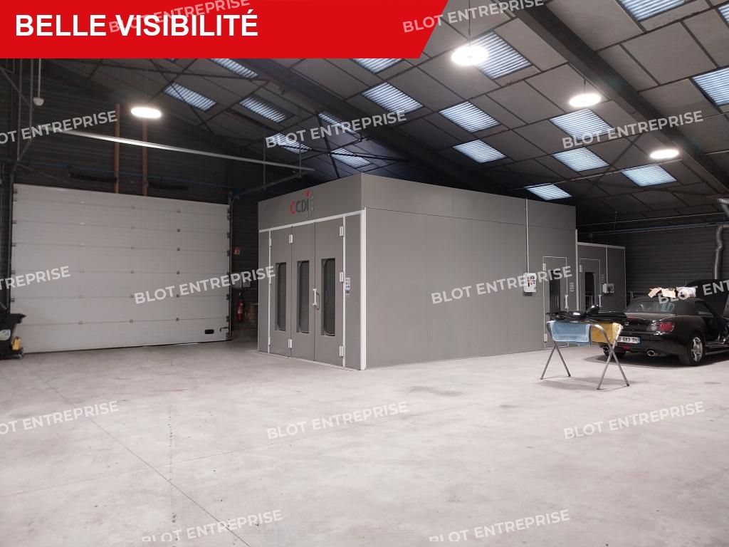 Location entrepôts 500 m² non divisibles
