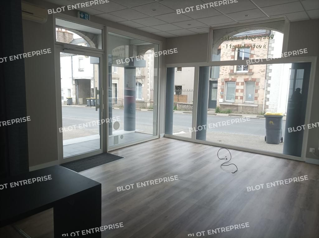 Vente local commercial 100 m² non divisibles