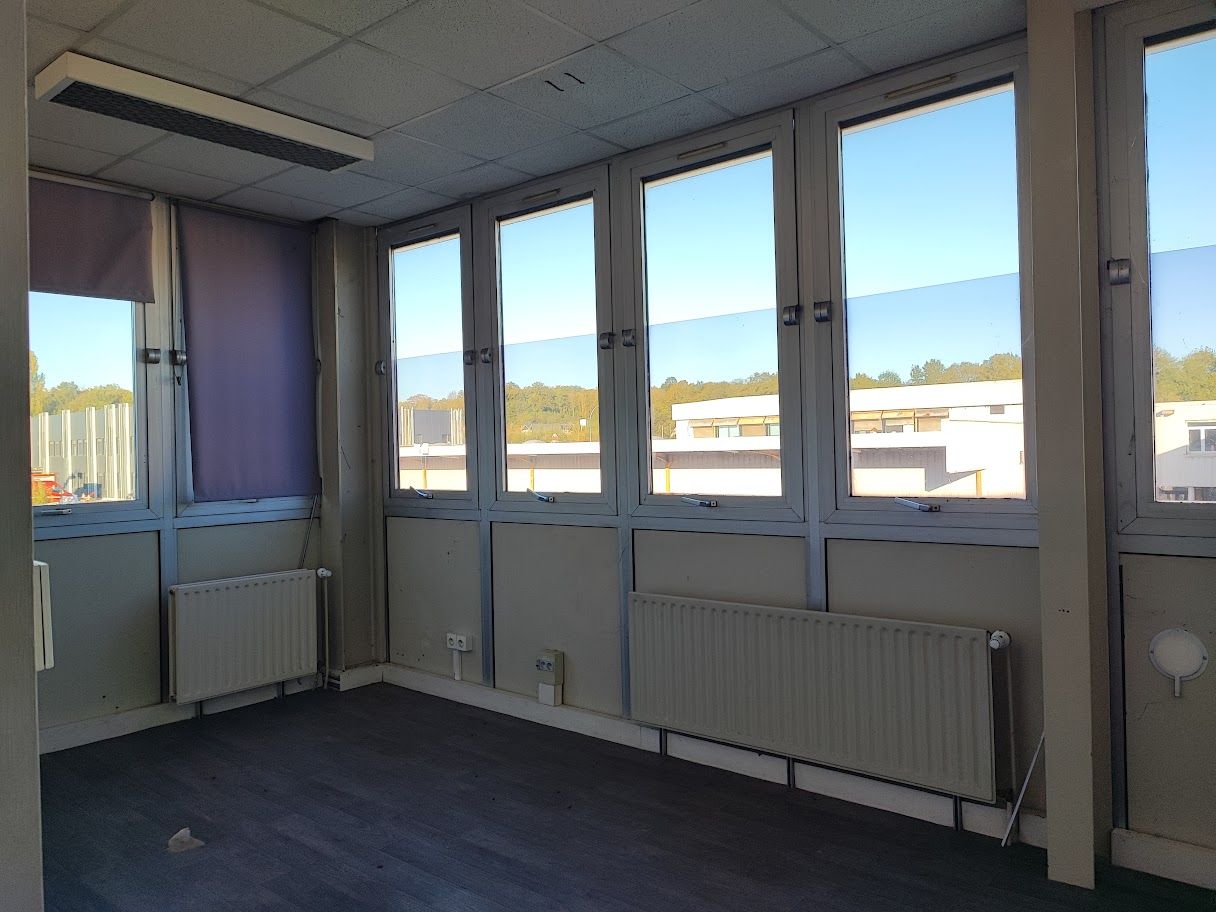 Location bureaux 110.00 m² à LIMOGES