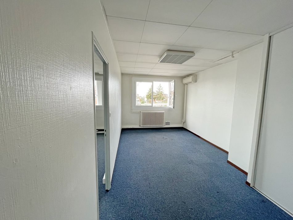 Location bureaux 110.00 m² à L UNION