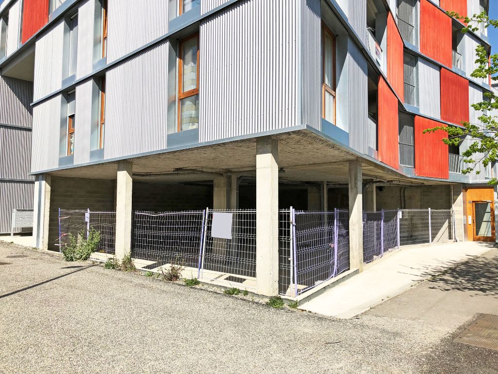 Vente bureaux 149.00 m² à BEAUZELLE