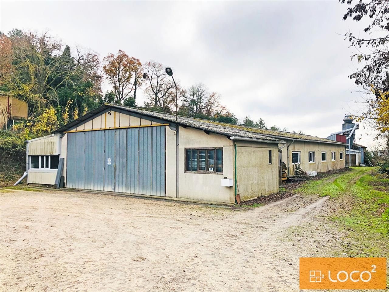 Vente local 1035.00 m² à MONBLANC