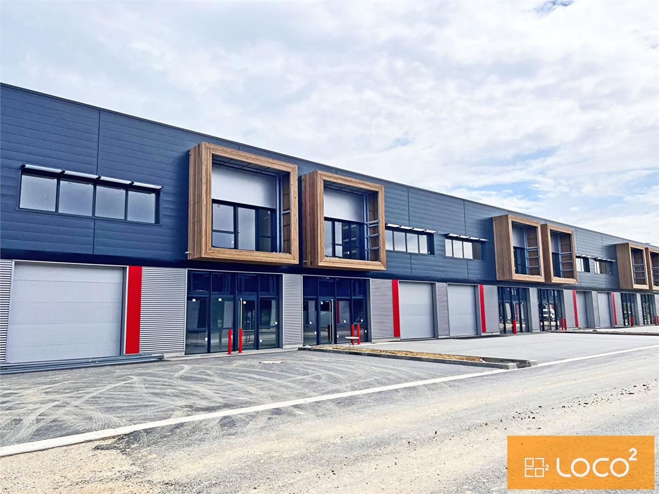 Location local 756.00 m² à FENOUILLET