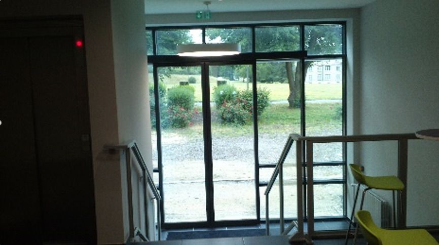 Location centre d'affaires 1500 m² divisibles à partir de 26 m²