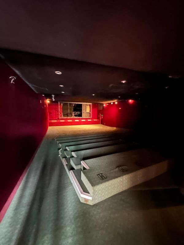 Vente local commercial 1200 m² non divisibles