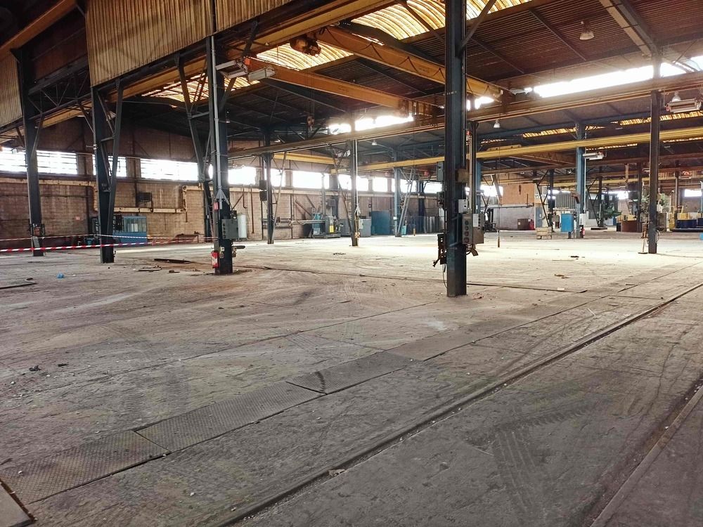 Vente entrepôts 11500 m² divisibles à partir de 380 m²