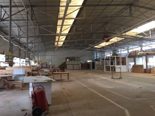 Location entrepôts 2880 m² divisibles à partir de 300 m²