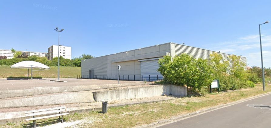 Vente entrepôts 1140 m² non divisibles