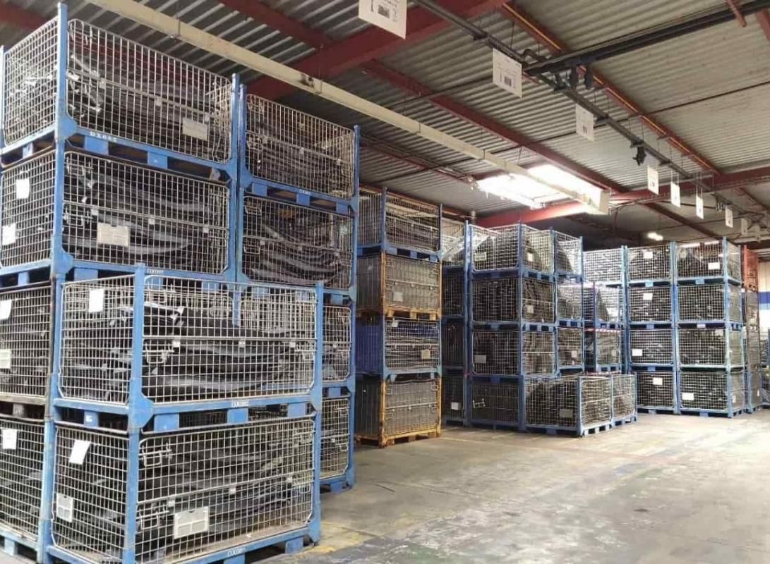 Vente entrepôts 10000 m² non divisibles