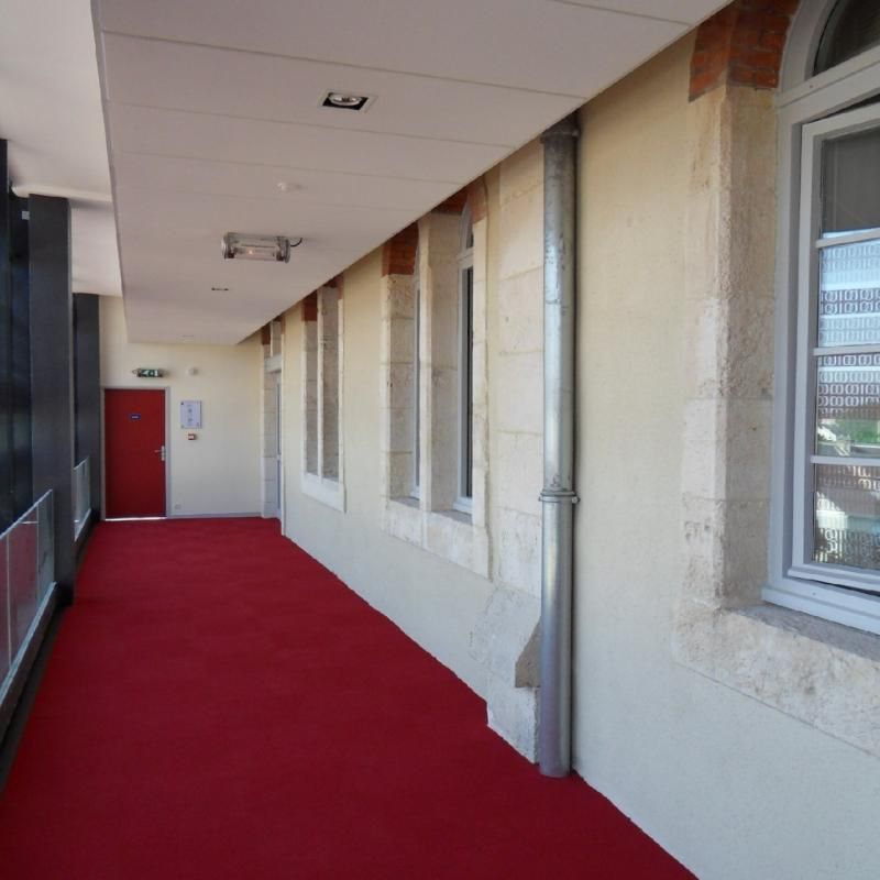 Location bureaux 6302 m² divisibles à partir de 952 m²