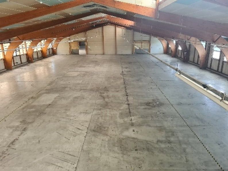 Location entrepôts 3460 m² non divisibles