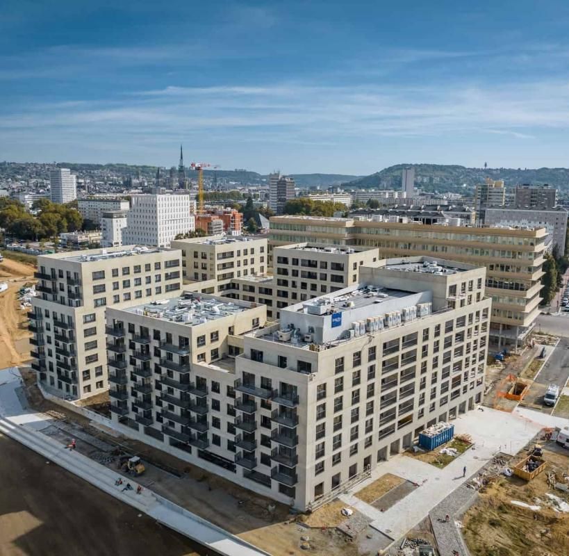 Vente bureaux 7500 m² divisibles à partir de 240 m²