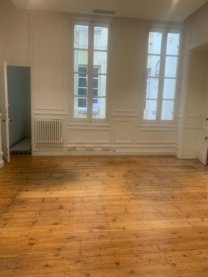 TRIANGLE D'OR - Bureaux à la location de 35 m²