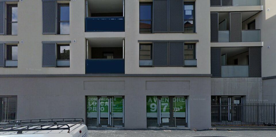 Vente local commercial 97 m² non divisibles