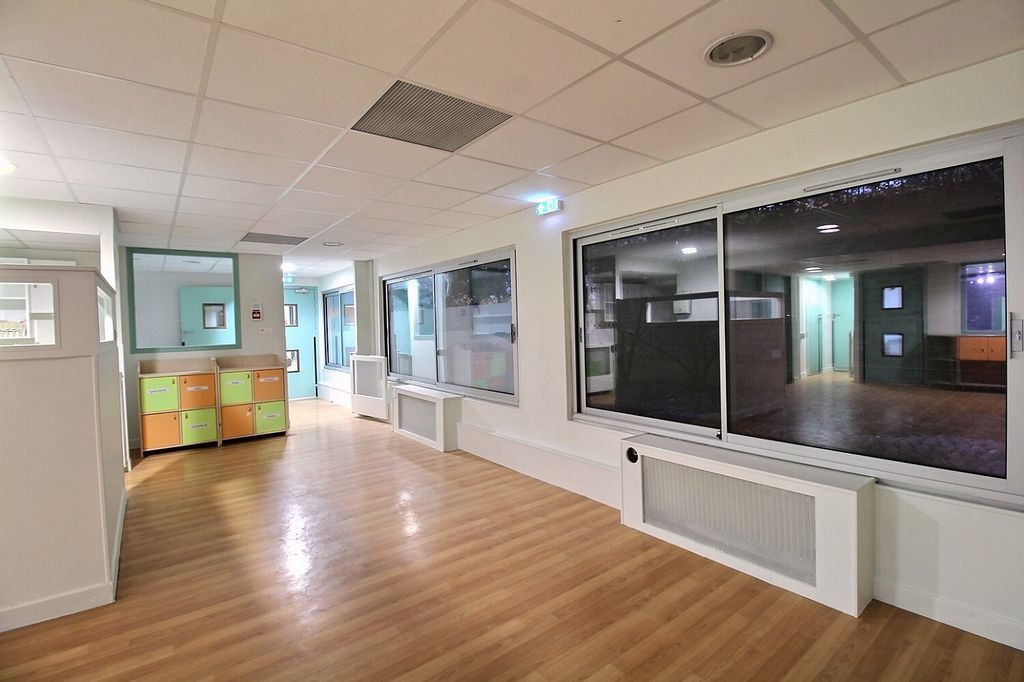 Location bureaux 97 m² non divisibles