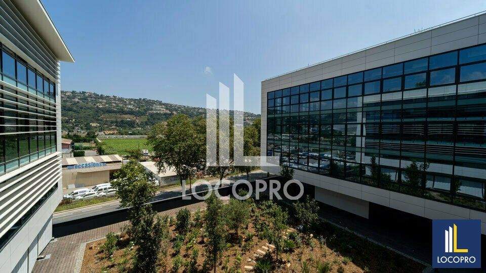 171.21 m² pour ce bureaux en location à Nice