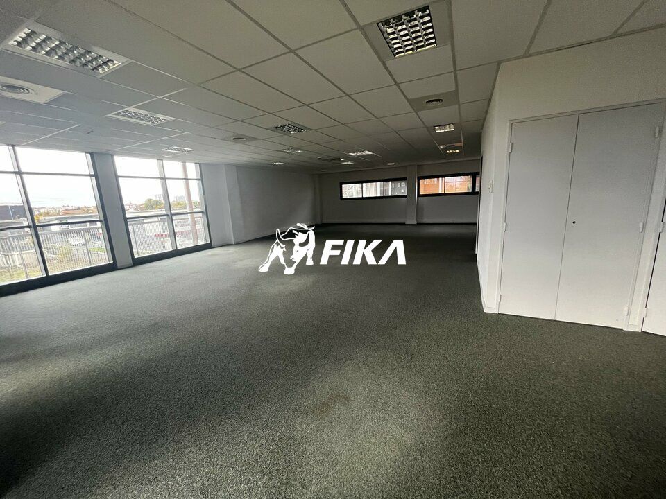 A VENDRE BUREAUX 1573 m² - (31100) TOULOUSE
