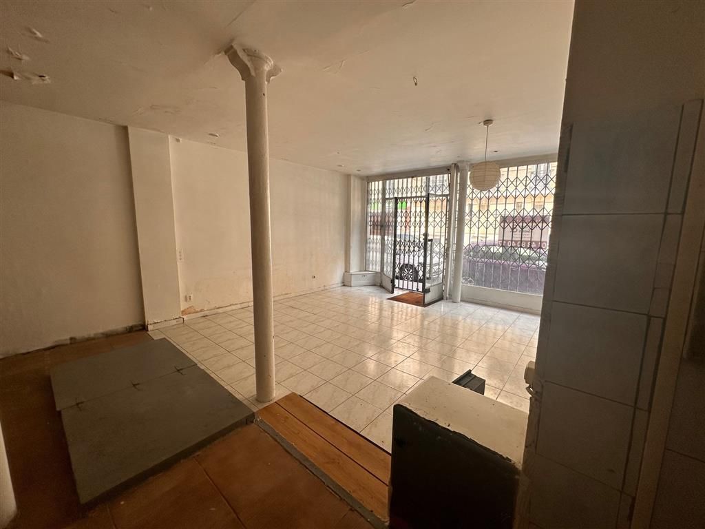 Location local commercial 63 m² non divisibles