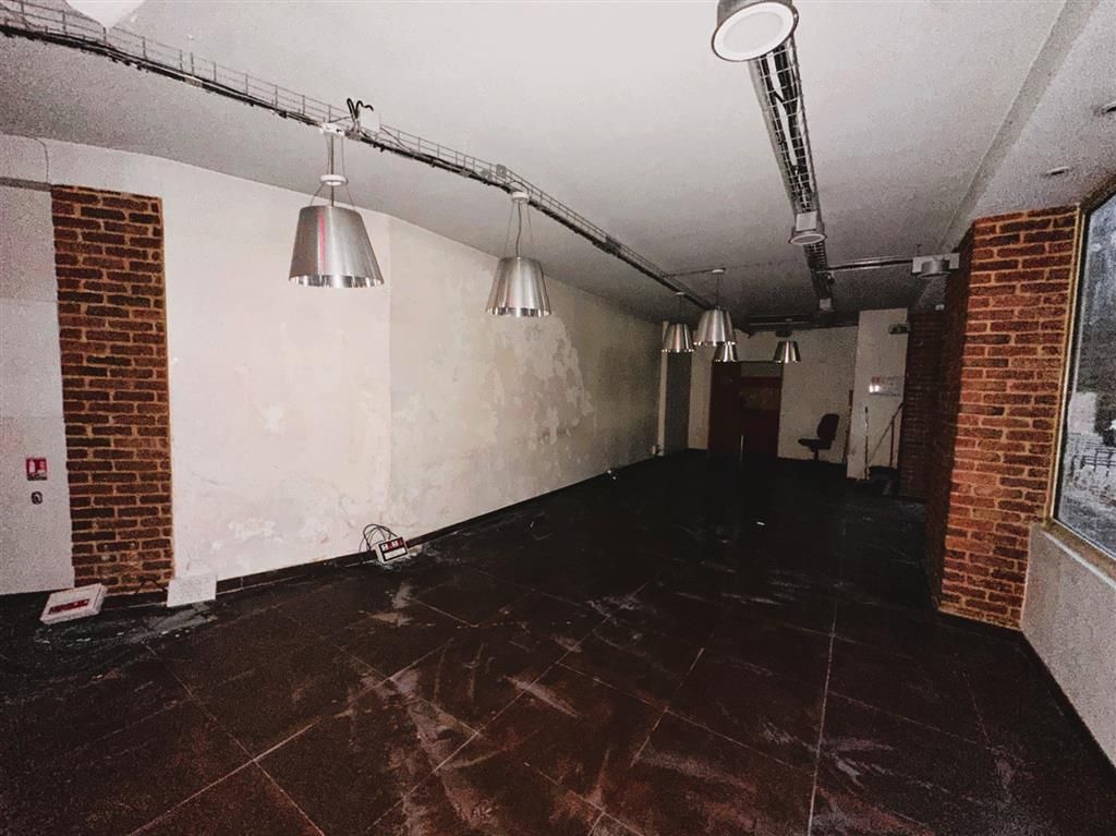 Location local commercial 55 m² non divisibles